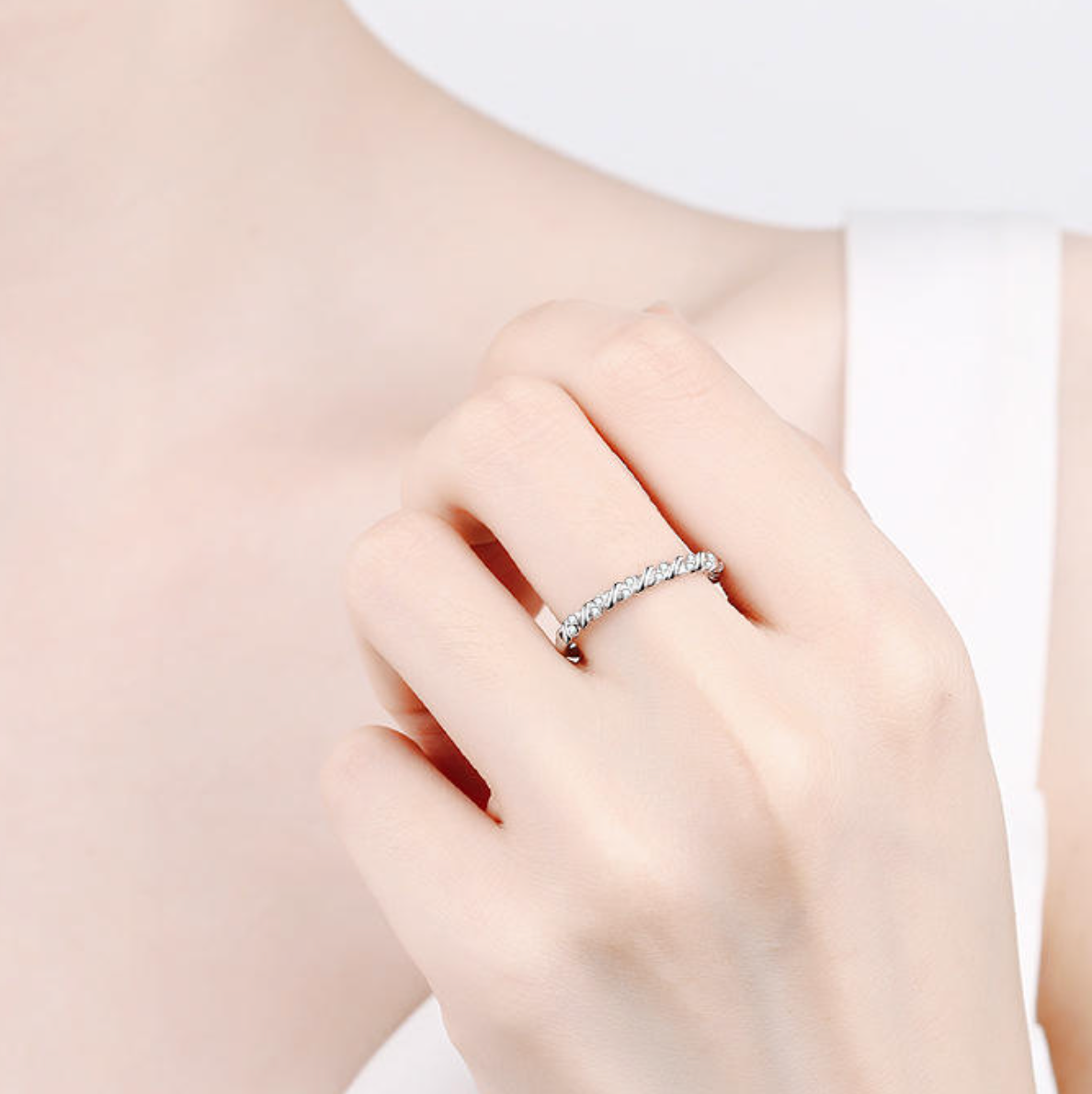 Heritage Twisted Filigree Pavé Band