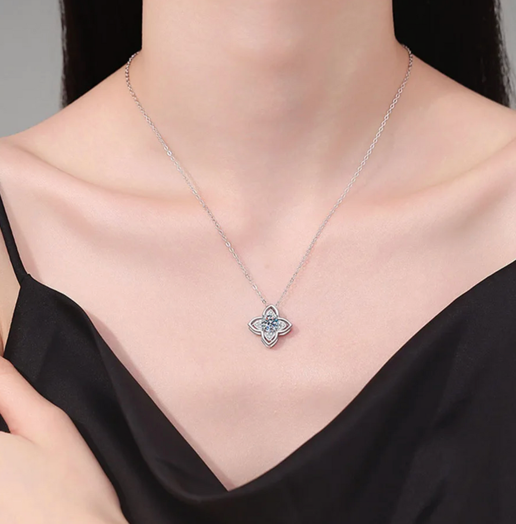 Paradiso Quatrefoil Pavé Pendant