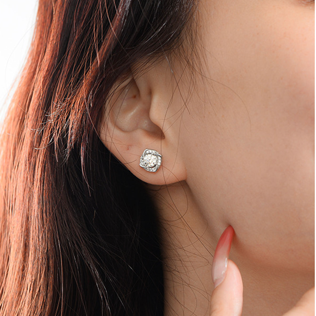Parisian Whirl Pavé Halo Studs